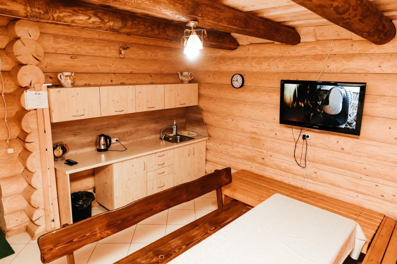 Chudodievo In Chynadievo Mini-Hotel Chynadiyovo Bagian luar foto
