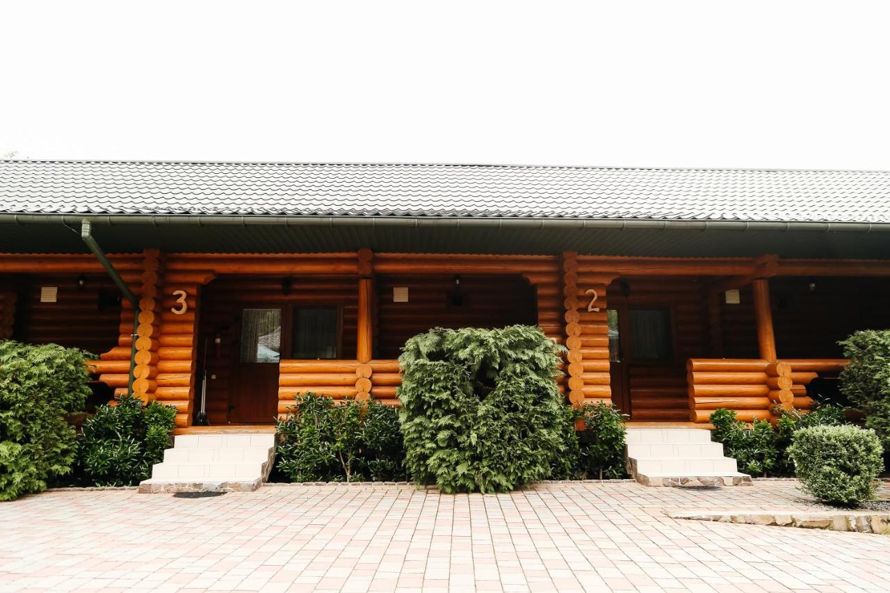 Chudodievo In Chynadievo Mini-Hotel Chynadiyovo Bagian luar foto