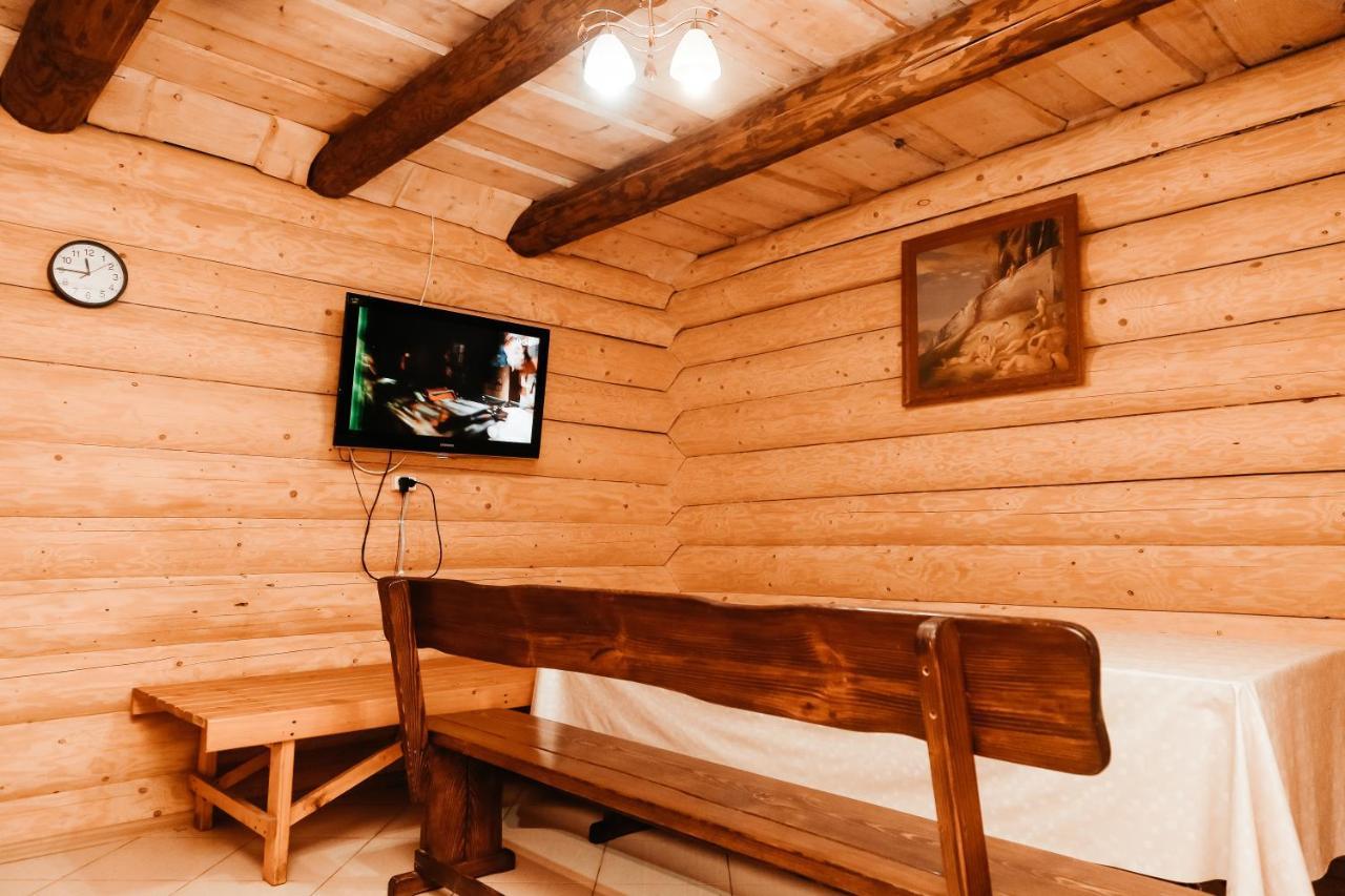 Chudodievo In Chynadievo Mini-Hotel Chynadiyovo Bagian luar foto