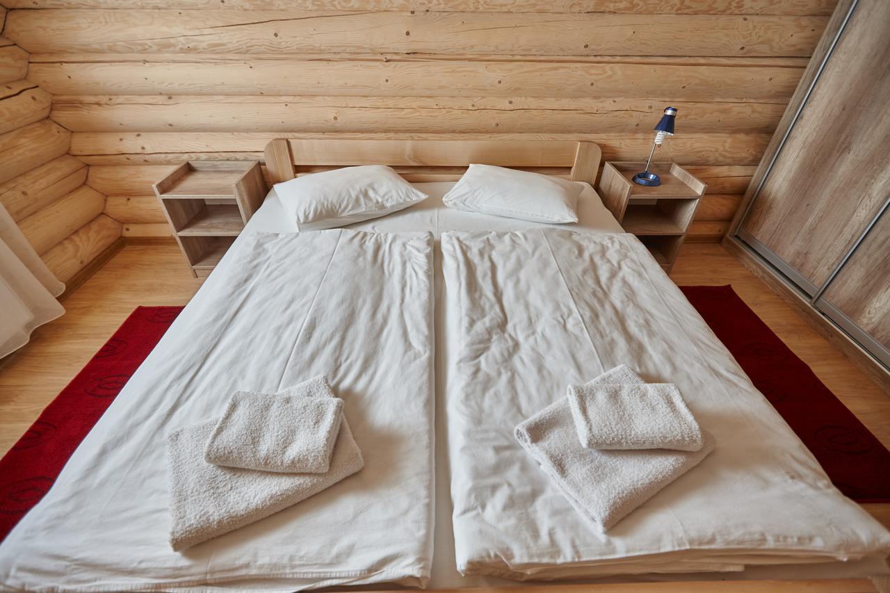 Chudodievo In Chynadievo Mini-Hotel Chynadiyovo Bagian luar foto