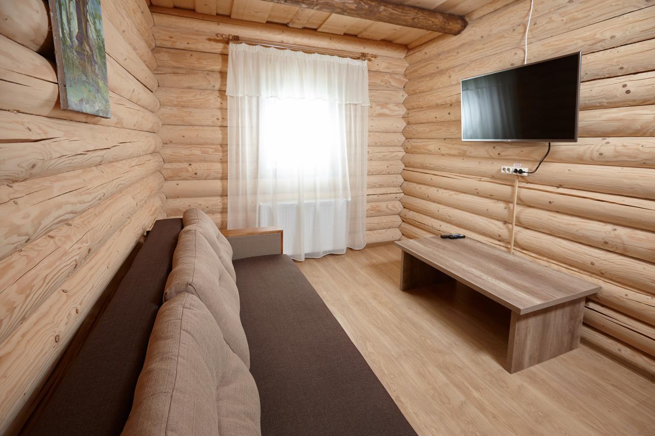 Chudodievo In Chynadievo Mini-Hotel Chynadiyovo Bagian luar foto